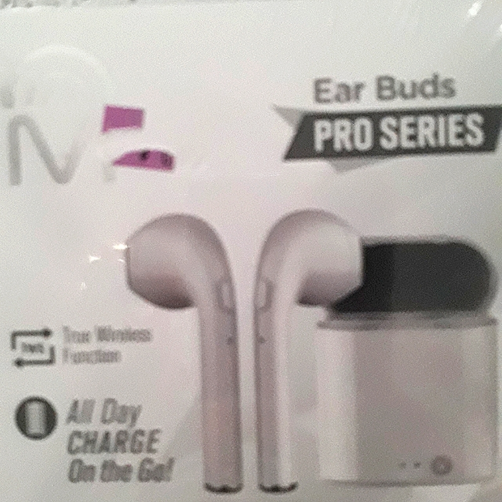 NWT Wireless EAR BUDS - White color with metallic compact charging case AIR NEW